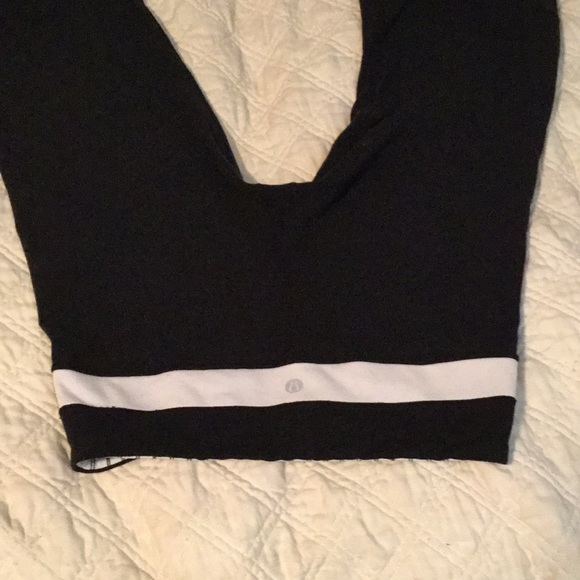 Lululemon hemmed yoga pants size4 - Picture 5 of 6